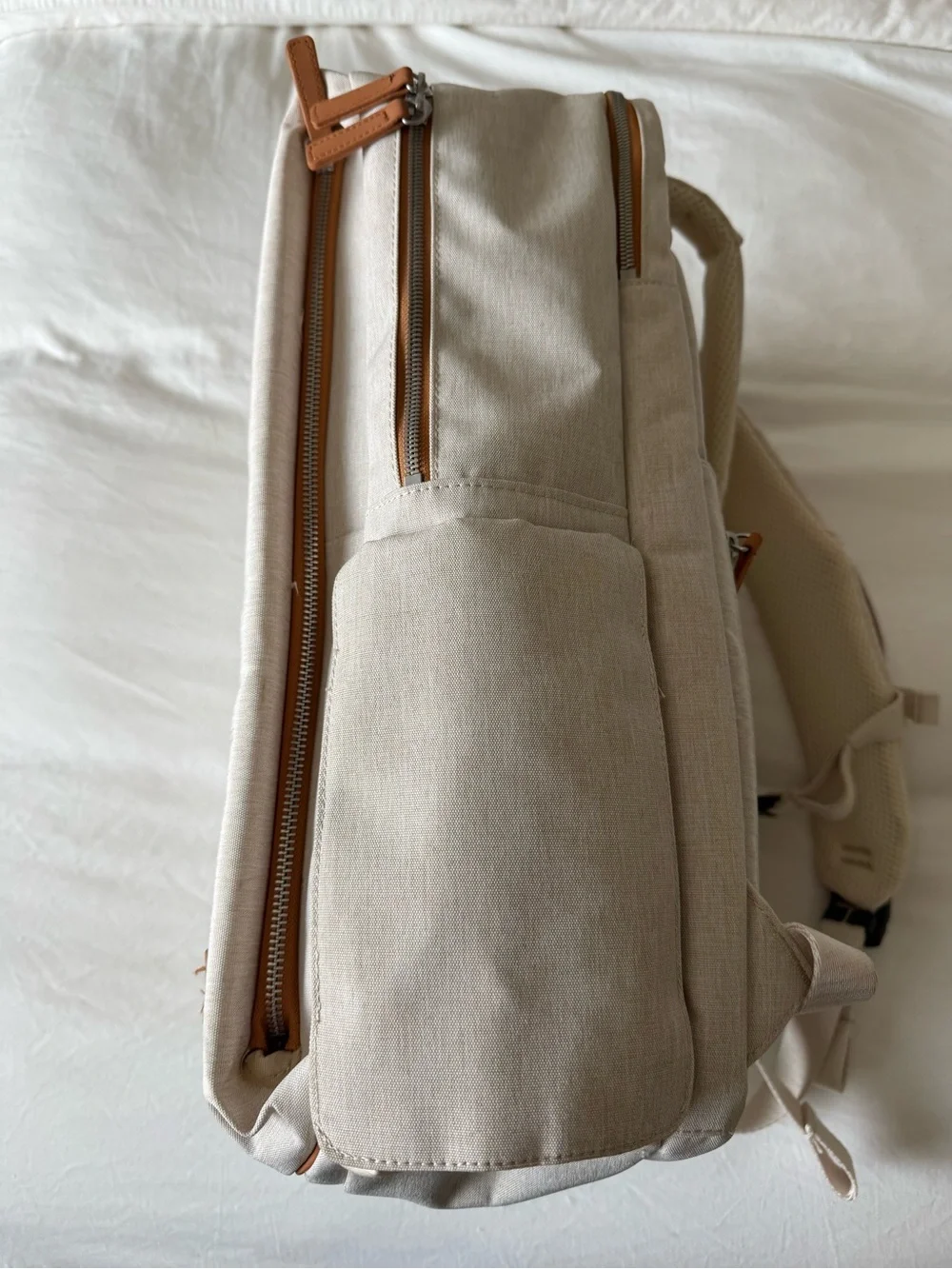 Nordace Sienna Pro Backpack 17” Beige NWOT